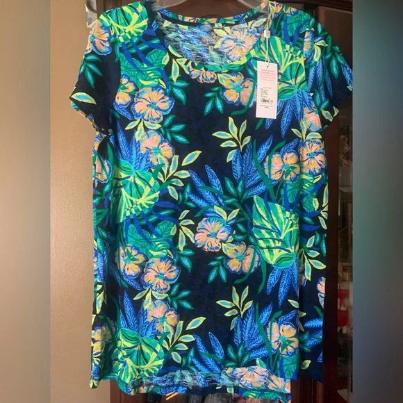 Lilly Pulitzer Etta top and run around hat - Picture 7 of 7